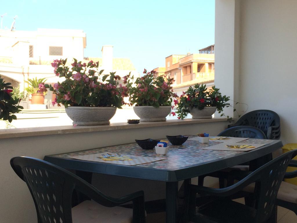 Lambruschini 69 Bed & Breakfast Fiumicino Exterior foto